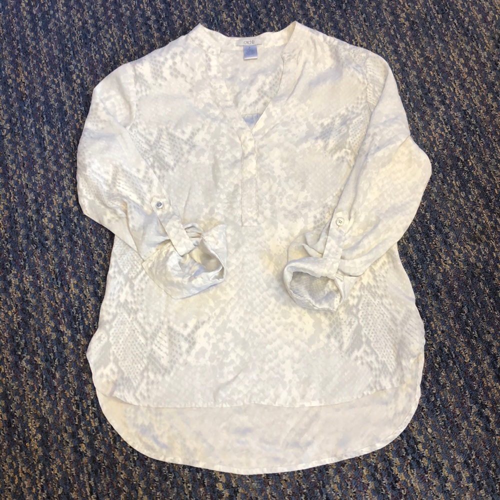 🎄 Silk Cache blouse - no damage